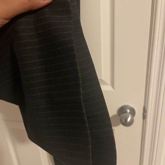 Talula (from Aritzia) pants size 6 - Picture 4 of 7